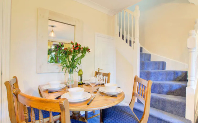 Holiday Home June Cottage