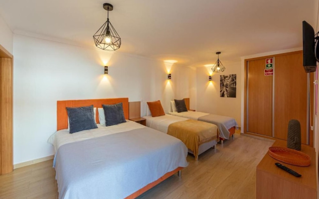 Luxury Palm Suites