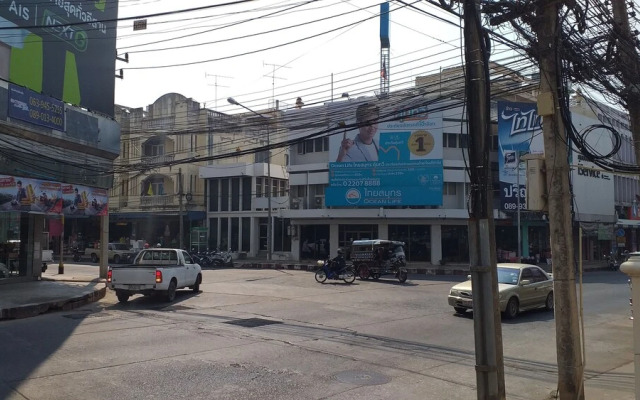 Sirichai Hotel