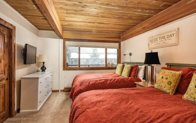 Stonebridge Condominiums