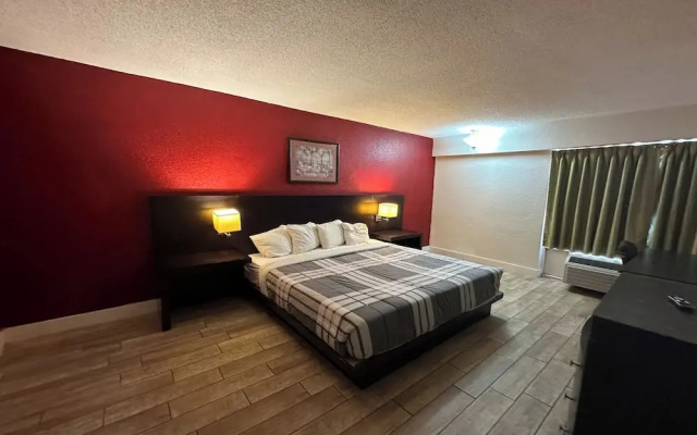 River Valley Inn and Suites By OYO