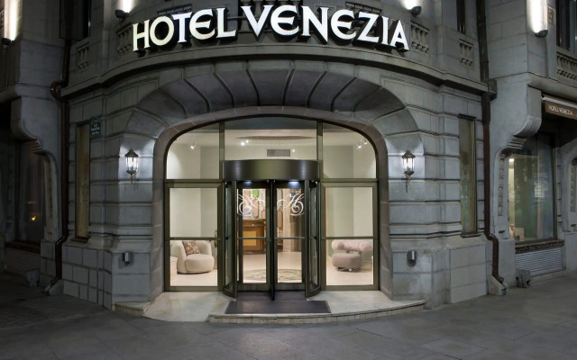 Venezia by Zeus International