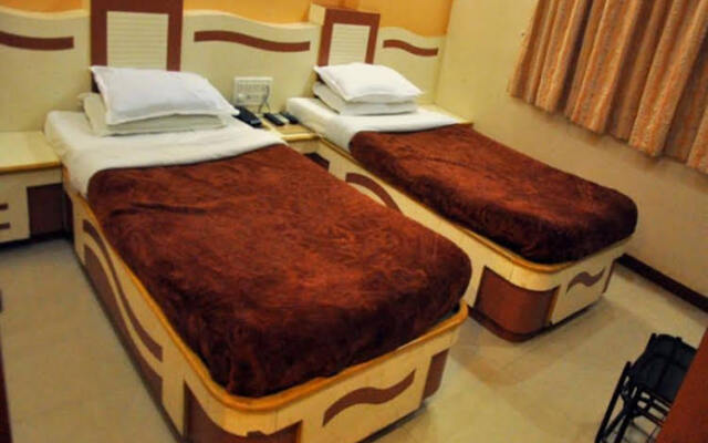 OYO Rooms Limda Chowk II
