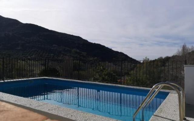 La Fuente De El Nacimiento