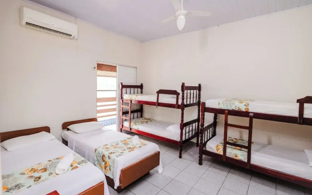 Taya Hospedagens