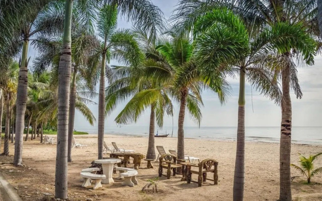 The Beach Palace 2BR Luxury Beachfront