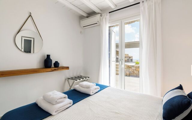 Waterfront Villa Angelika Pink Pelikan