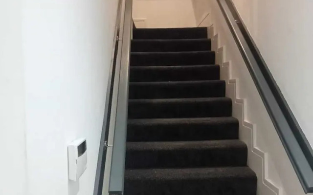 Remarkable 2-bed Penthouse in Wolverhampton