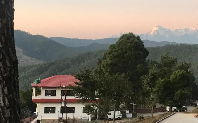Boros Resorts Binsar