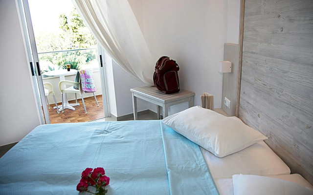 Zeus Hotel
