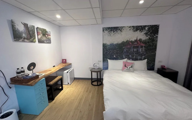 Arthome Hotel