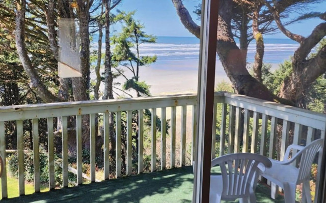Ocean Crest Resort