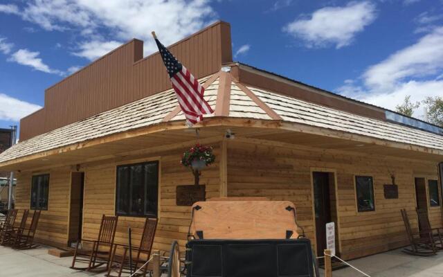 Creekside Downtown Vacation Suites