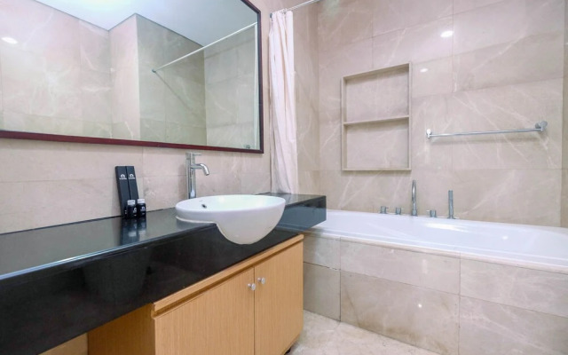 Great Location 2Br Pearl Garden Apartment