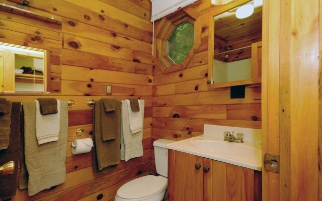 Cedarwood Lodge