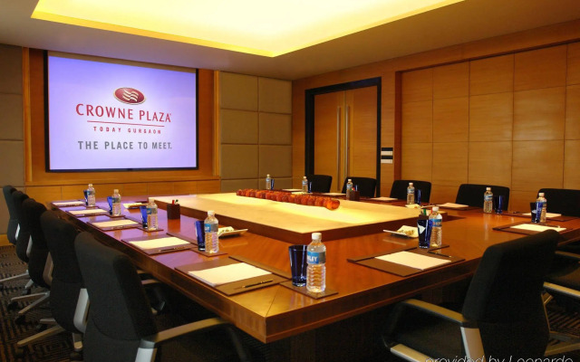 Crowne Plaza Hotel Gurgaon by IHG
