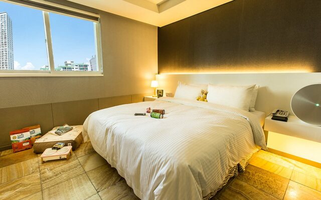 The Pettel Premium Suite