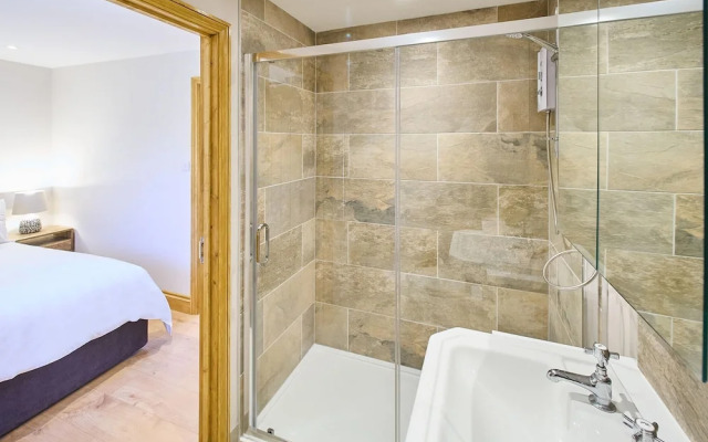 Host Stay Cobnut Barn
