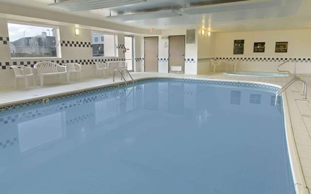 Days Inn & Suites by Wyndham Fargo 19th Ave/Airport Dome