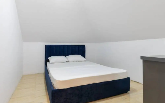 The Lake House 2 in Shkod r