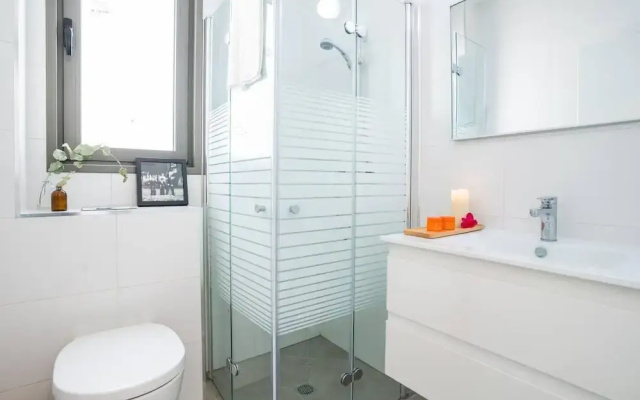 Panoramic Sea Views Coastal Escape by Sea N' Rent