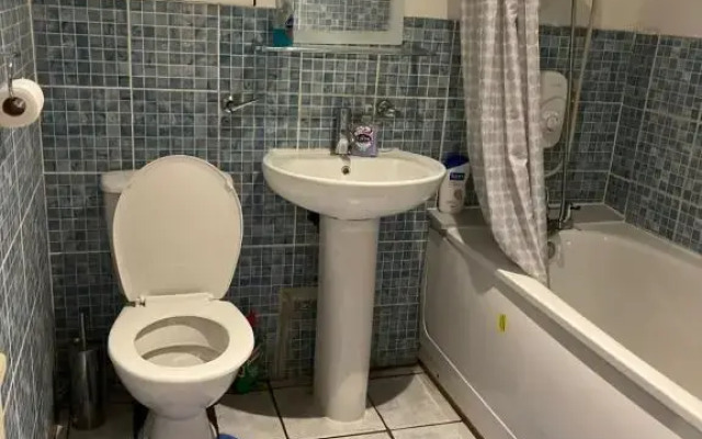 FG Property - Earls Court, Warwick Road