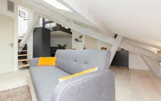 Anzur YourHostHelper