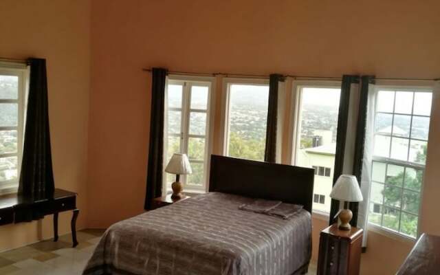 Chancery Hall 3 Bedroom Apartment