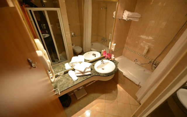 Hotel Karpos