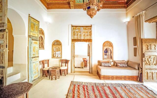 Marrakesh Villa Sleeps 14 with Pool