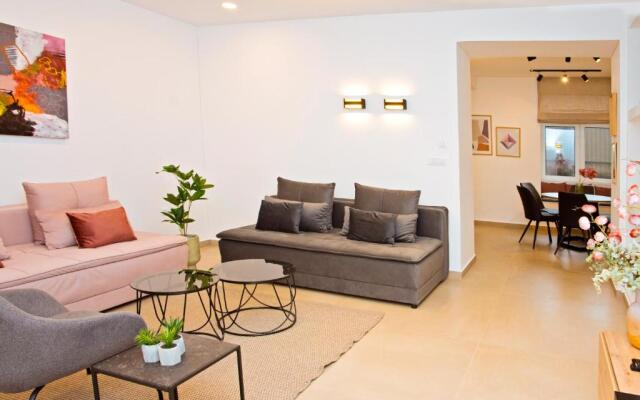 Flowers Premium Apartments & Rooms