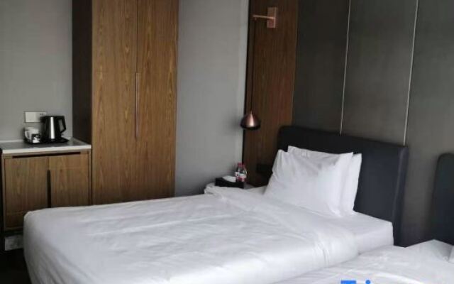 Oriental Venice International Hotel