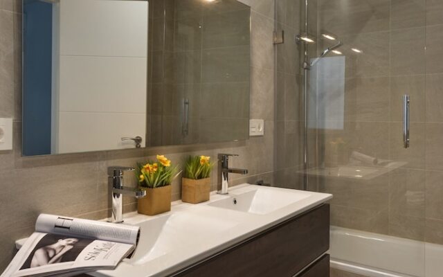 Spacious Apartment in Great Central Location. Tablas - Apartment in グレナダ - Photo 2