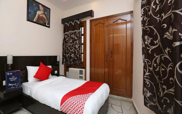 Hotel Samrat By OYO Rooms