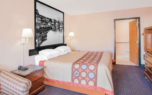 Super 8 by Wyndham Columbia
