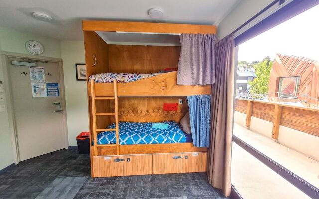 Adventure Queenstown Hostel