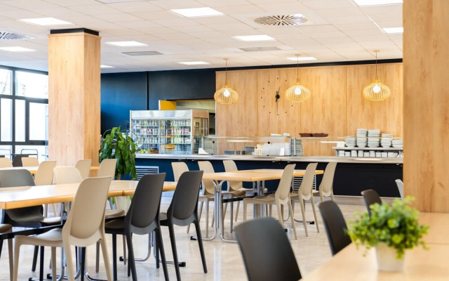 Micampus Rector Estanislao del Campo - Students Residence