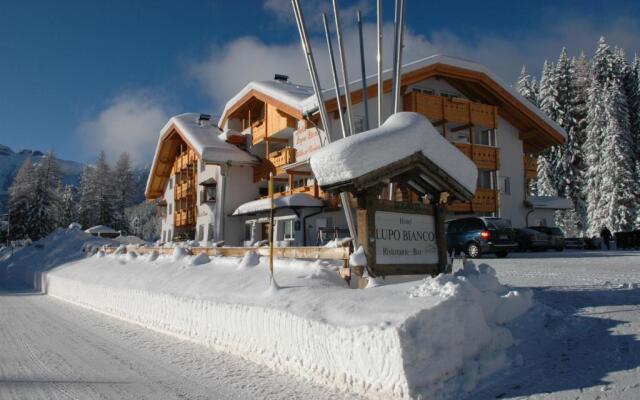 Lupo Bianco Wellness & Walking Hotel