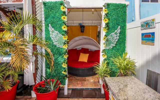 Villa Sinclair Beach Suites and Spa