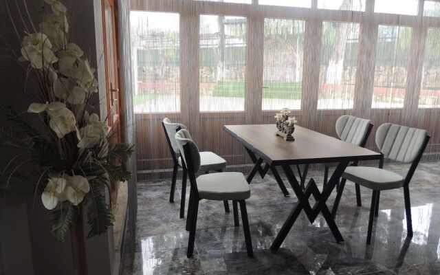 Pamukkale Apollon Garden