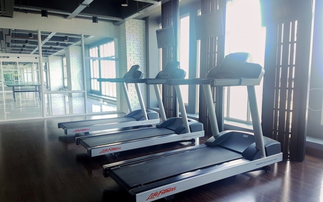 Elegant And Trendy Studio Roseville Apartment