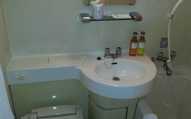 Uwajima Regent Hotel – Bathroom – Uwajima