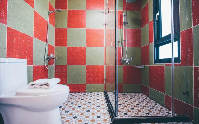 MAMBO Boutique Hotel