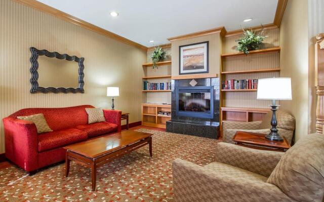 MainStay Suites Madison - Monona