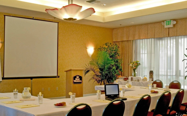 Best Western Plus Capitola By-the-sea Inn & Suites