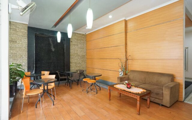 Semampir Residence By OYO Rooms