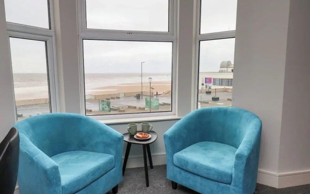 Apt 5 @ Hunter's Quay