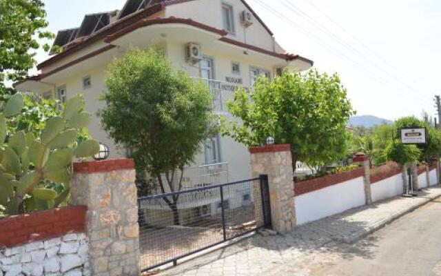 Gold Monami Boutique Hotel