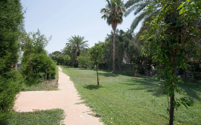 Kkaras Hotel