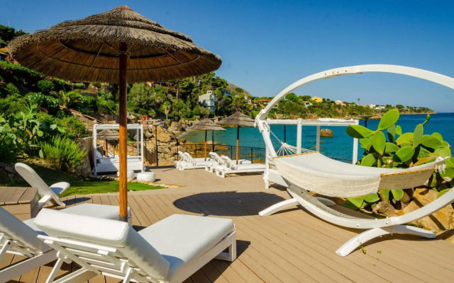 Calanica Residence Hotel